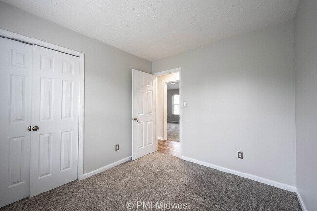 Building Photo - 860 Sable Ridge Dr