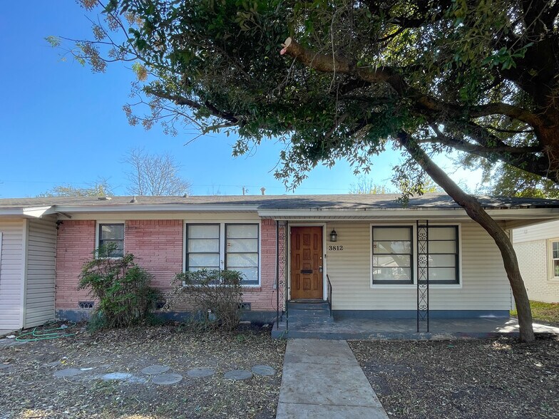 Building Photo - 3812 Pine Ave