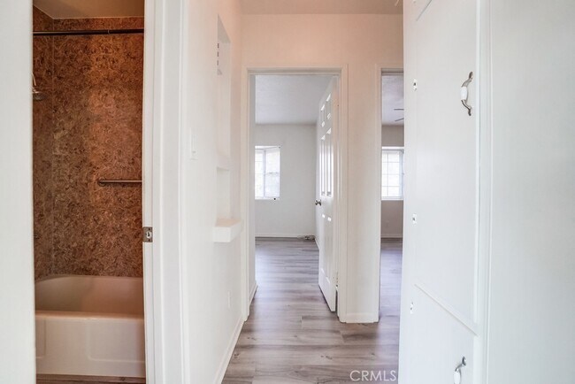 Building Photo - 1453 Silvius Ave