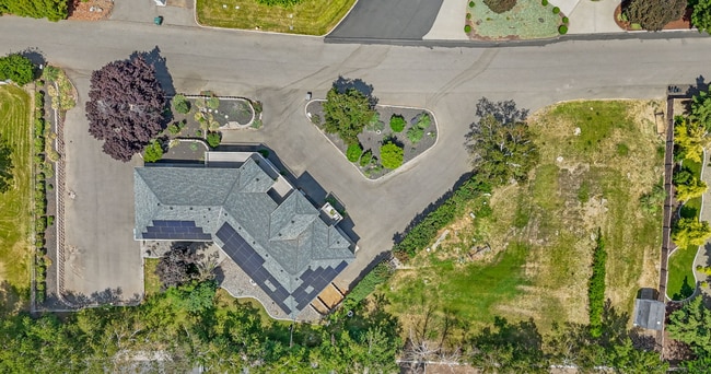 Building Photo - 4949 Rau Ln