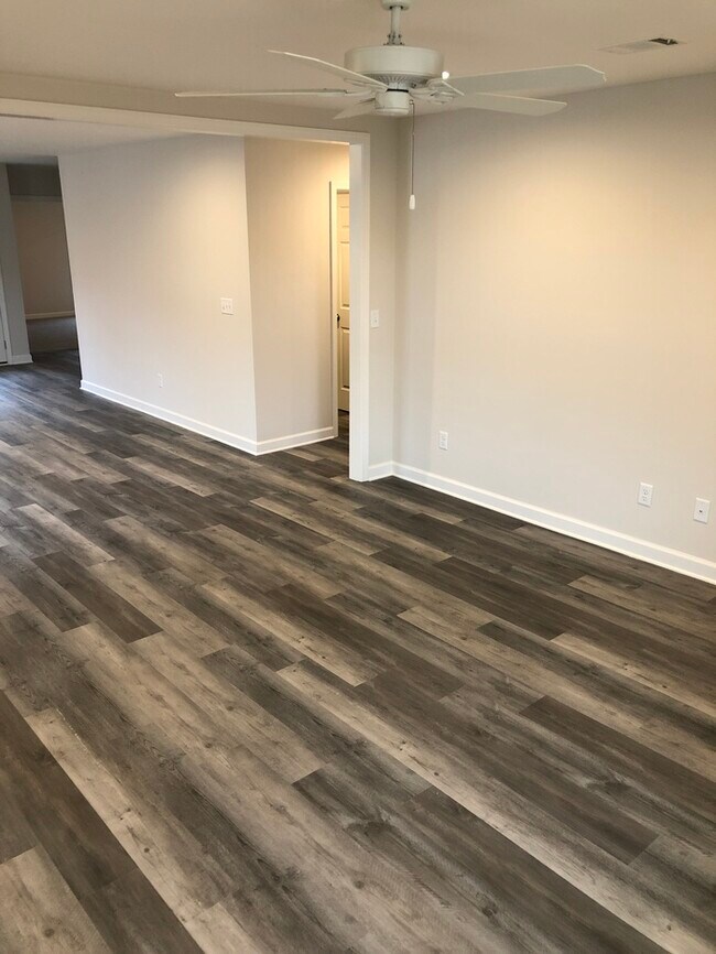 Building Photo - 4410 Easthaven Circle Tuscaloosa, AL 35405