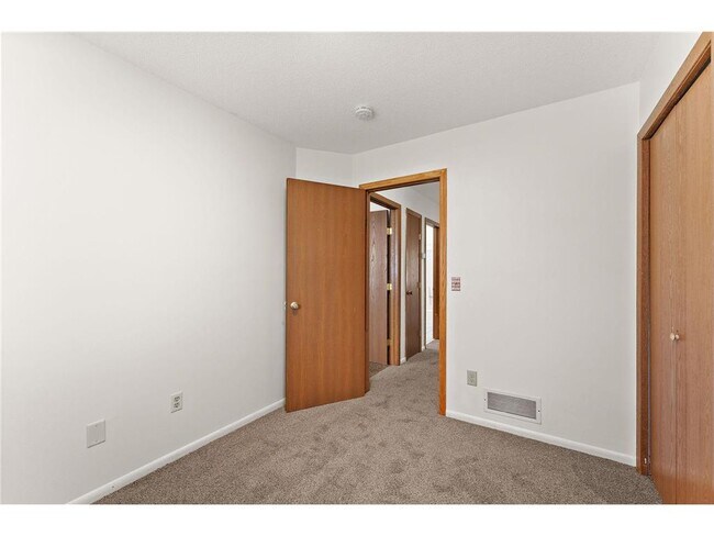 Building Photo - 949 Wescott Trail