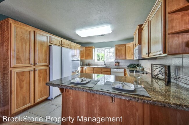 Building Photo - 3 br, 2 bath House - 963 N Graham Manor