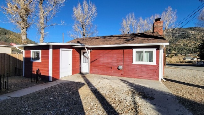 Building Photo - Cozy Studio on a Spacious Corner Lot – All...