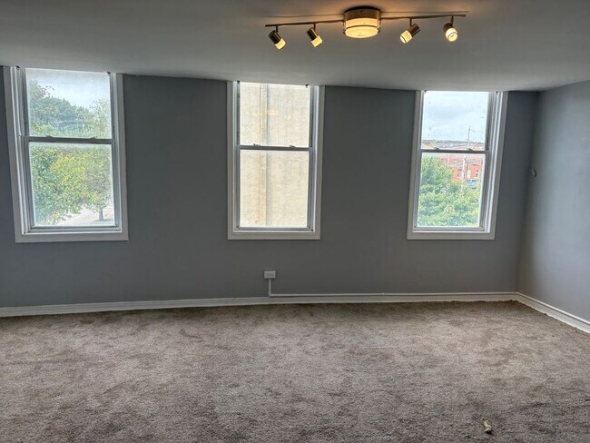 Building Photo - 203 N Carey St