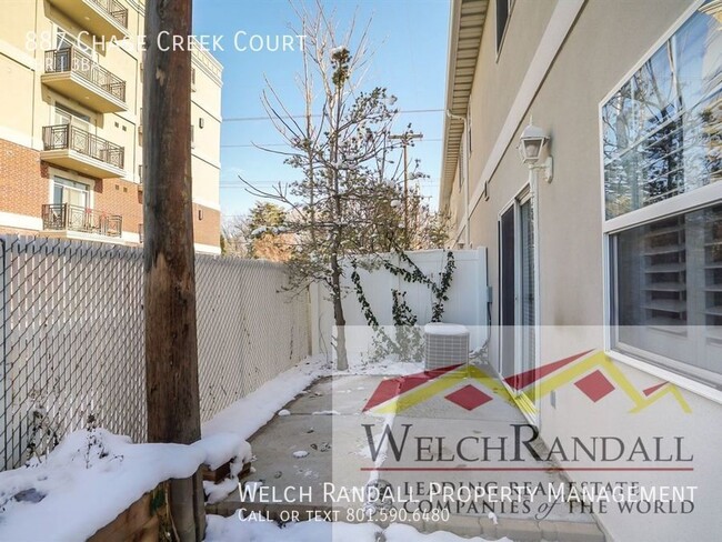Building Photo - 887 Chase Brook Lane 890 E