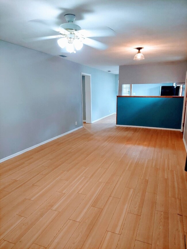 Building Photo - 5041 Tillie Ln