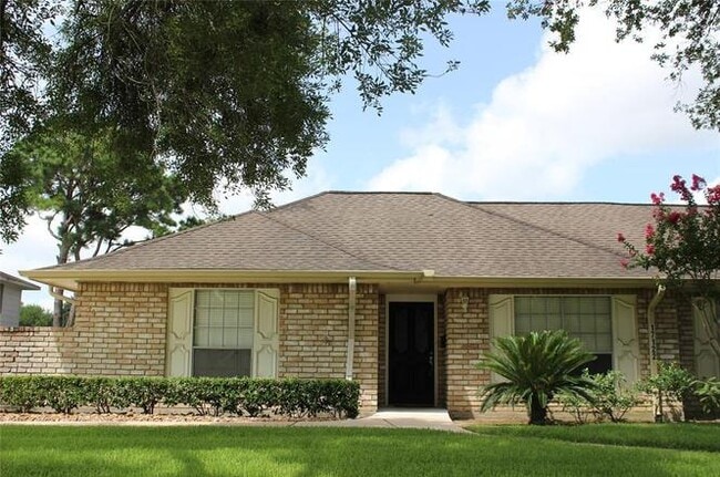 Building Photo - 17122 Blackhawk Blvd