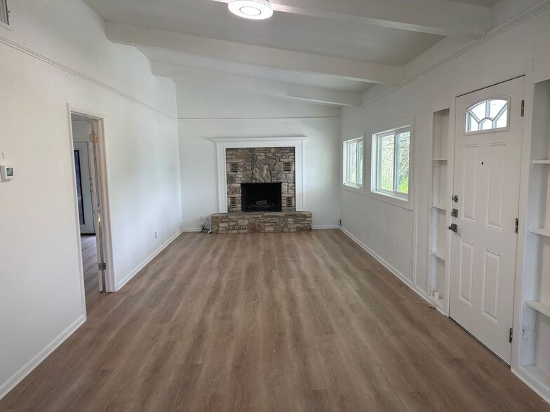 Building Photo - 2341 Puter Creek Rd