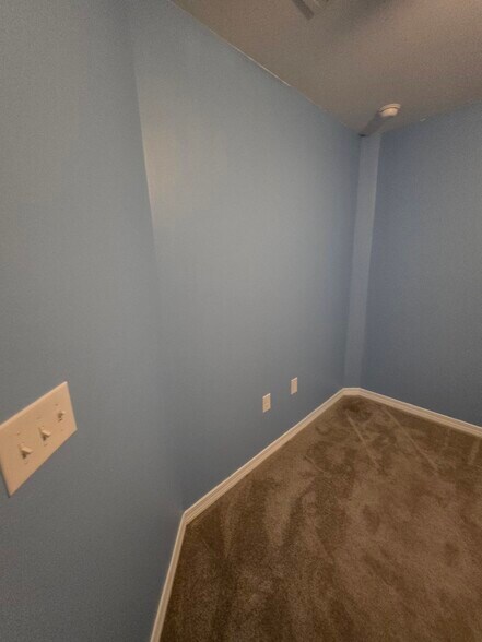 Building Photo - 713 Presscott St