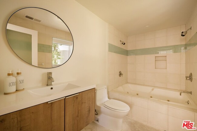 Building Photo - 3600 Mandeville Canyon Rd