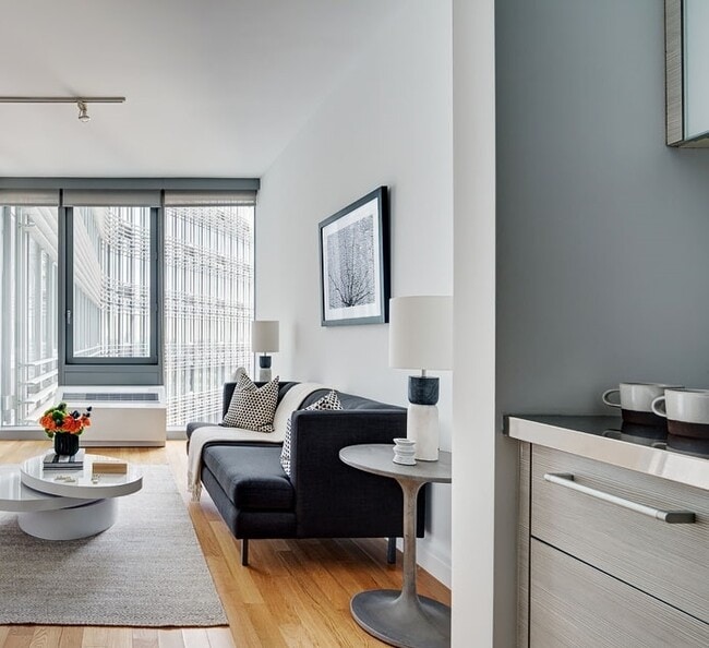 Interior Photo - Mercedes House