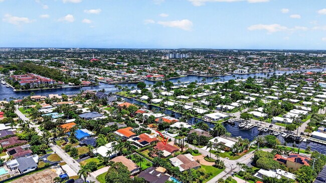 Building Photo - 2060 Tropic Isle