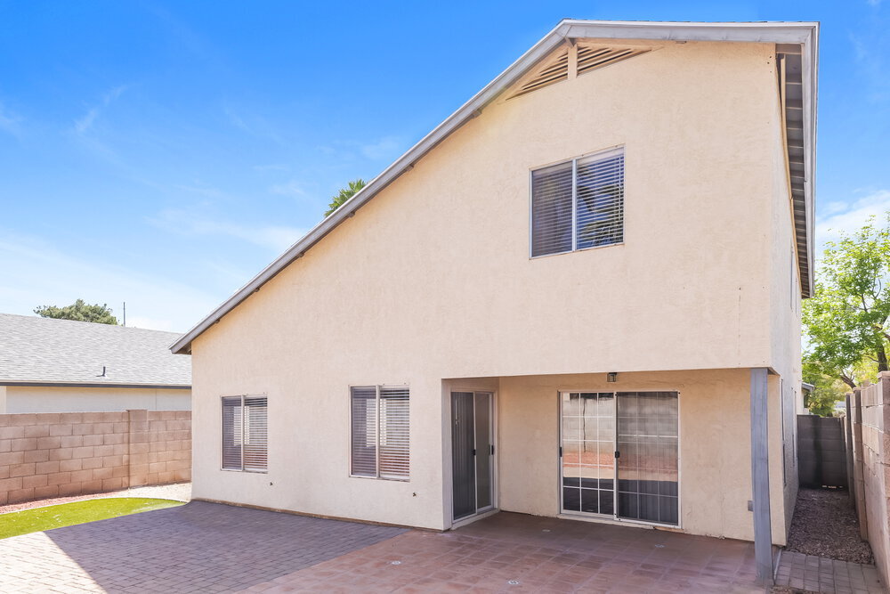 Building Photo - 3104 E Siesta Ln