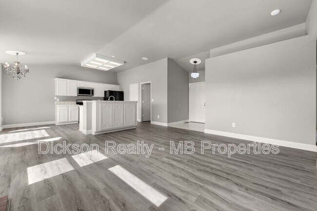 Building Photo - 970 Teresa Pl