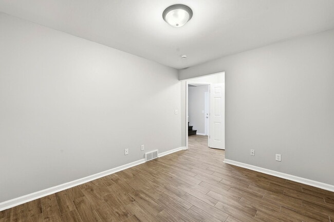 Building Photo - 1275 Penny Ln