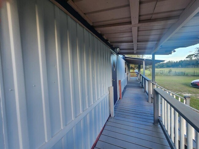 Building Photo - 17155 SW 17th Cir