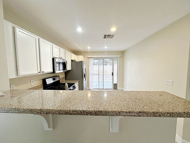 Building Photo - SINGLE STORY 3 BEDROOM HOME IN HENDERSON