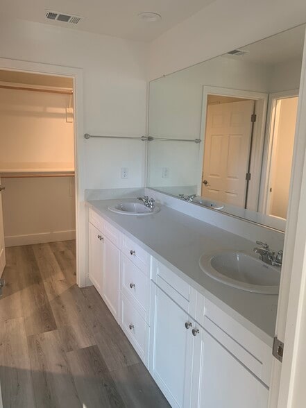 Building Photo - 5700 Winding Way