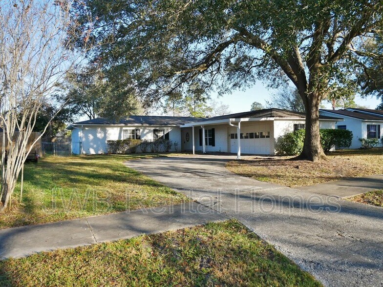 Primary Photo - 3583 Grassy Ride Dr