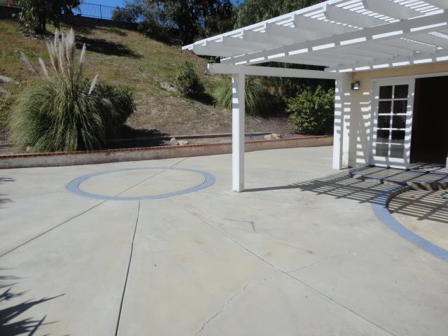 Building Photo - 3 bed/2.5 Bath Home in Oceanside!