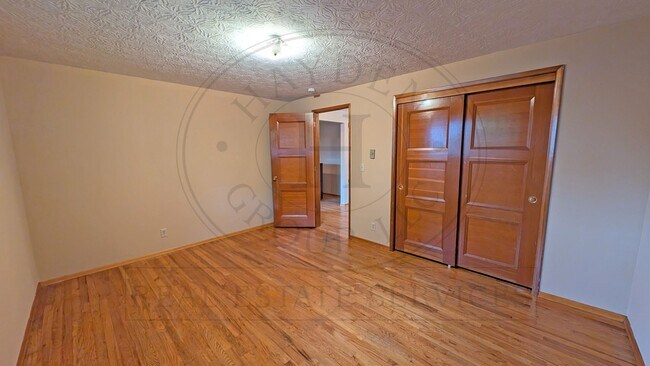Building Photo - 15166 SE Topaz Ave