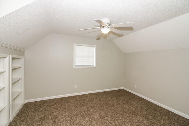 Building Photo - 3858 Cherry Hill Ln