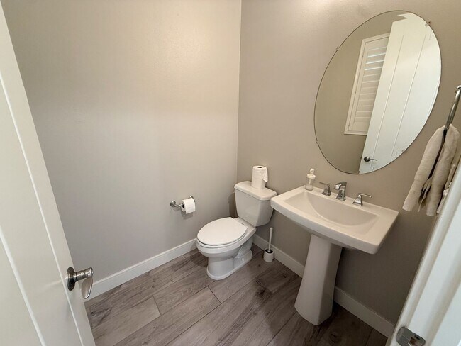 Building Photo - 6705 Aliso Valley Way