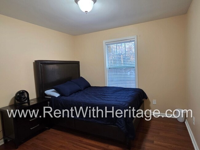 Building Photo - Gorgeous 5 Bd/ 3 Bath Including Full Finished Basement/ Spacious Yard with RV Parking/ Small Subd...