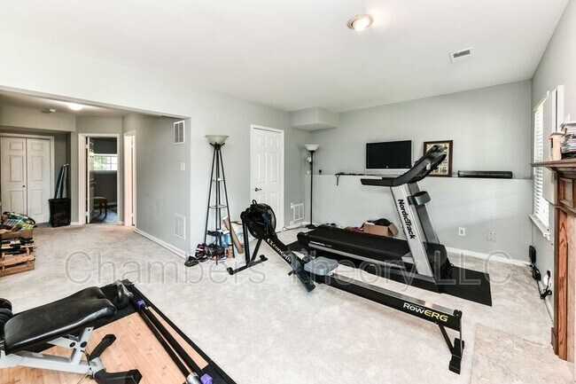 Building Photo - 21820 Leatherleaf Ct