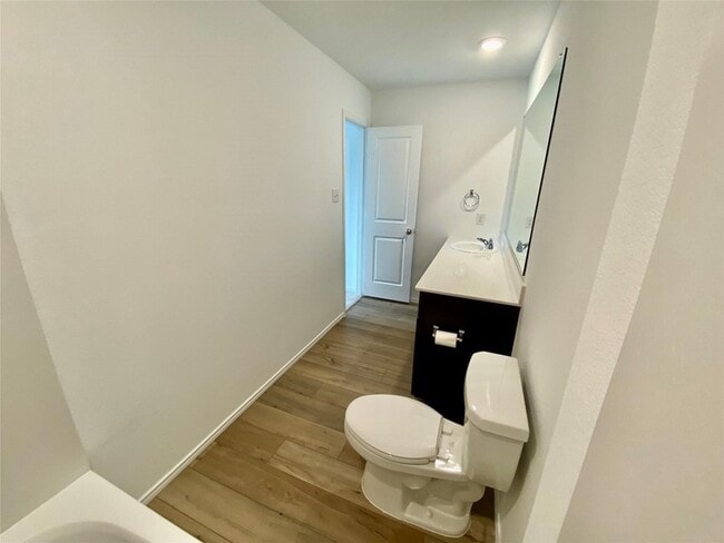 Building Photo - 1701 Madison Dr