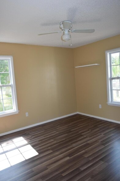 Building Photo - 1450 Creel Rd NE