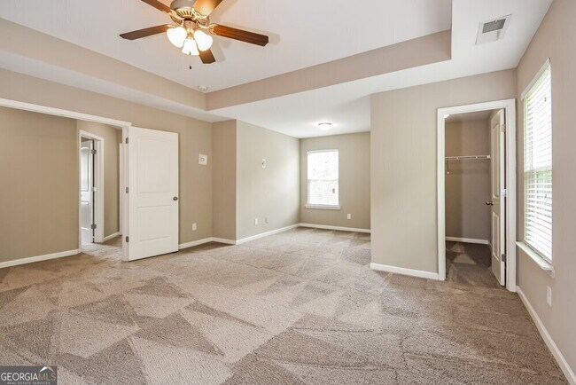 Building Photo - 23 Fieldcrest Dr