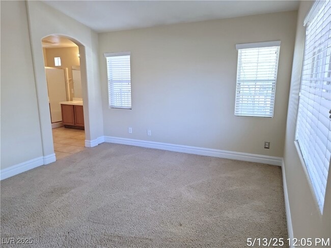 Building Photo - 8610 Little Fox St