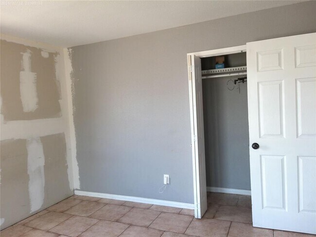 Building Photo - 7949 Lockwood Dr