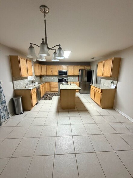 Building Photo - 1312 Hawks Nest Ave