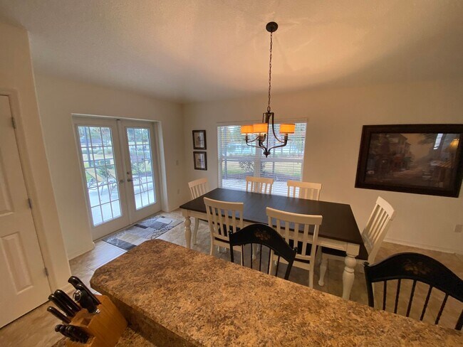 Building Photo - 6 Month or Longer Lease. Large 4 Bed + 4 1/2 Baths Home, w/Views of the Jacaranda Golf Course and...