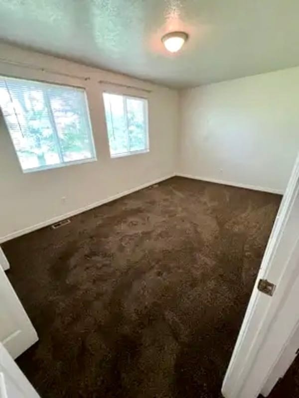 Building Photo - 1670 W 100 N
