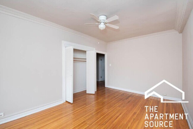 Building Photo - 1365 W Estes Ave