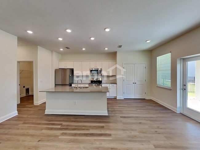 Building Photo - 1068 Grafton Ridge Dr