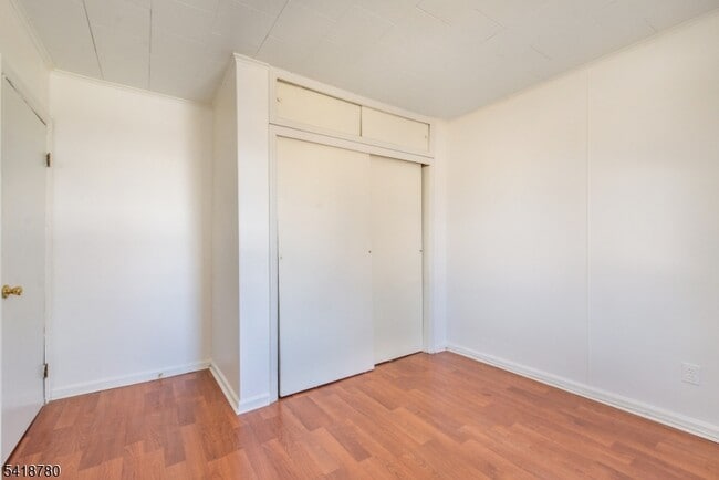 Building Photo - 18 Pulaski St