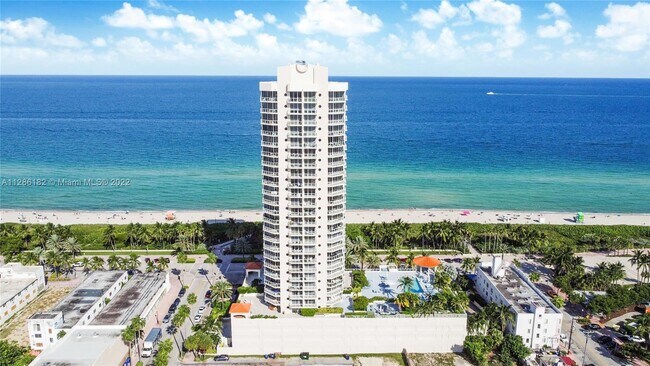 Building Photo - 7330 Ocean Terrace