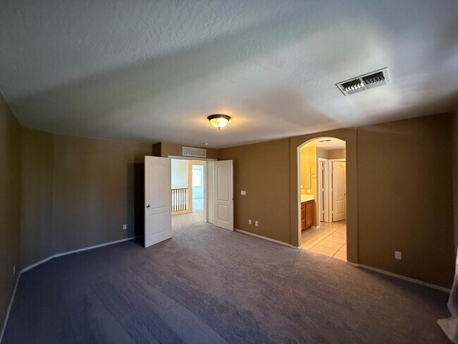 Building Photo - 4487 S Rock St