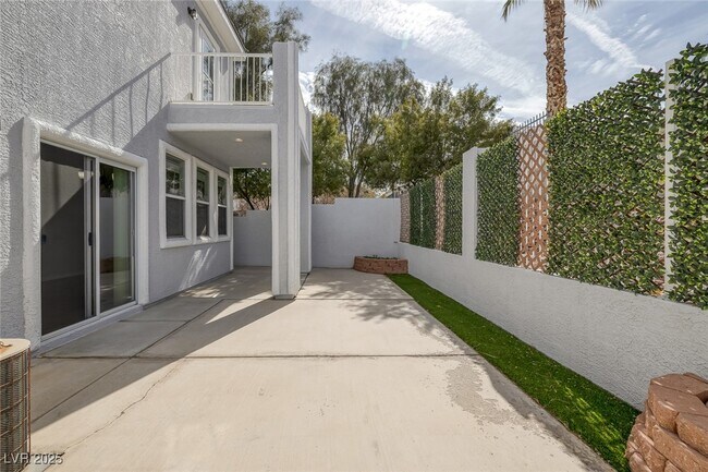 Building Photo - 2405 Esteem Ridge Dr