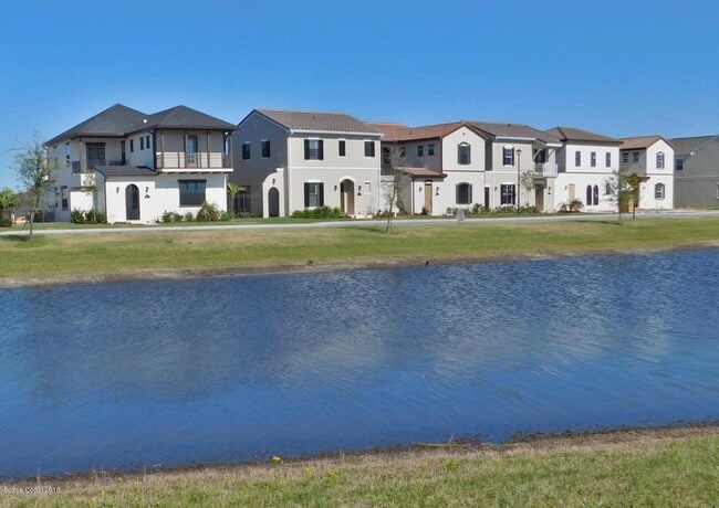 Building Photo - 7123 Vista Hermosa Dr