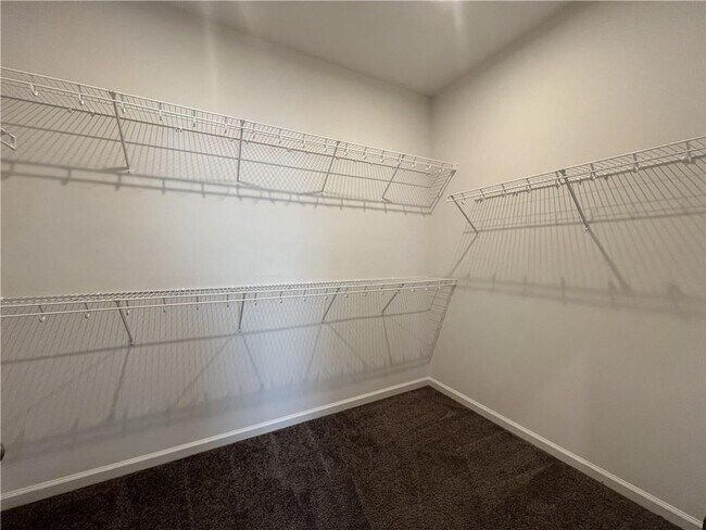 Building Photo - 2520 Whistler Wy NE