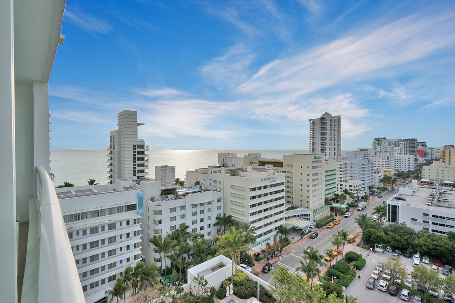 Building Photo - 4401 Collins Ave