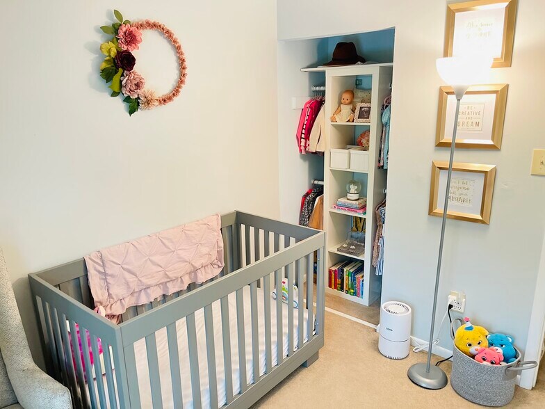 Building Photo - 16 Mateus Way