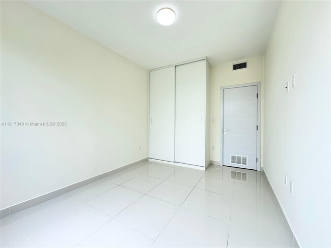 Building Photo - 13740 SW 259th St