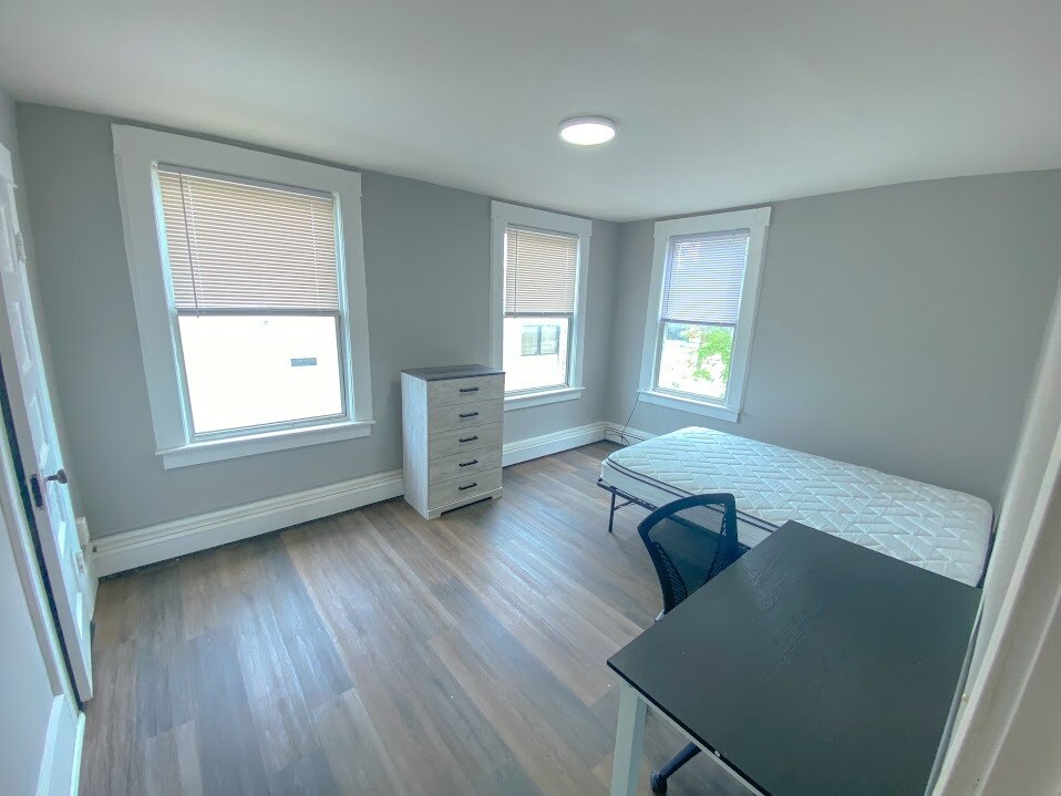 Building Photo - 41 Fayette St